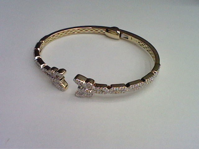 10KT 1.42CT D- BANGLE BAGUETTES BUTTREFLY""
