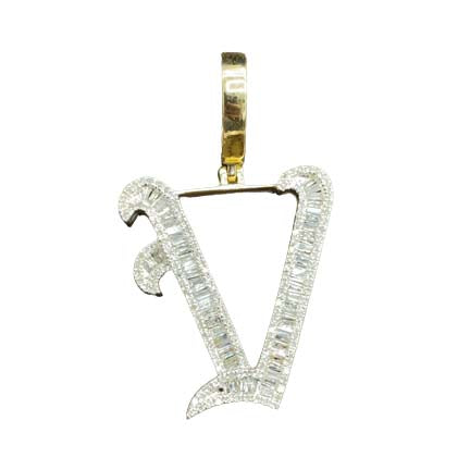 10KT 0.53-0.68CT D-TATTOO INITIAL V" BAGUETTES"