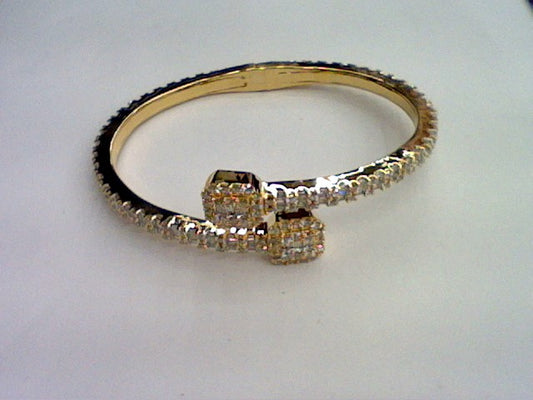 10KT 5.57-6.37CT D-BANGLE BAGUETTES