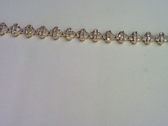 10KT 3.14CT D-NECKLACE BAGUETTES "CLOVER"