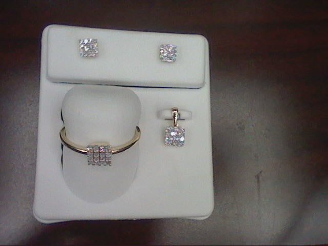 10KT 0.33-0.35CT D-SET (RING, PENDANT & EARRINGS)