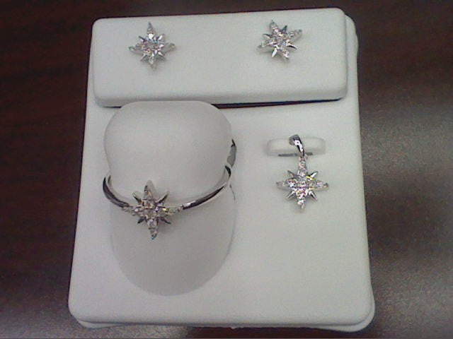 10KT 0.25-0.26CT D-SET (RING, PENDANT & EARRINGS)